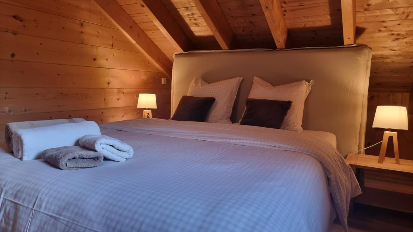 Le Chalet Du Pere Michel, Jacuzzi, Sauna, Jardin ลาแบรส ภายนอก รูปภาพ
