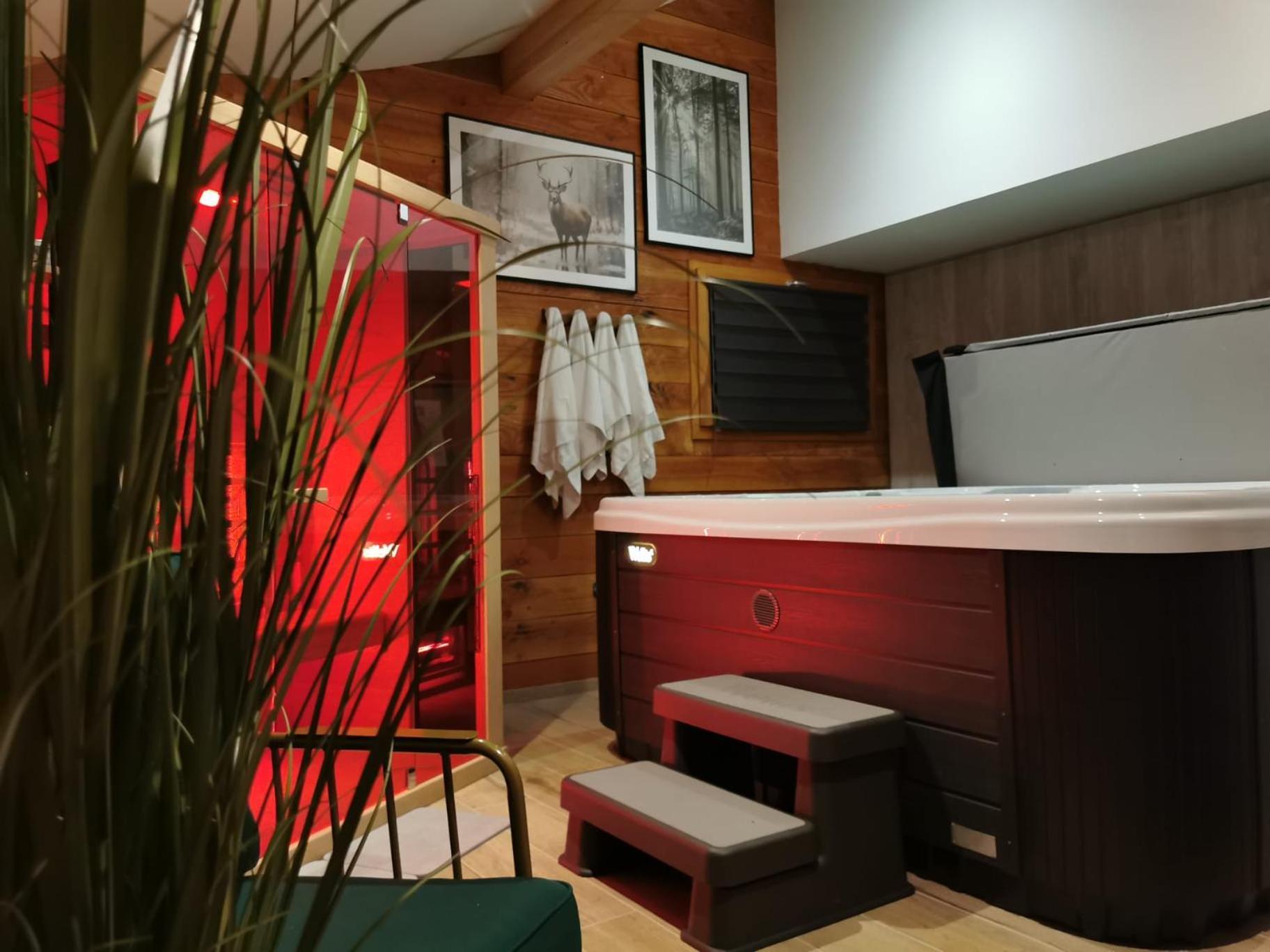 Le Chalet Du Pere Michel, Jacuzzi, Sauna, Jardin ลาแบรส ภายนอก รูปภาพ